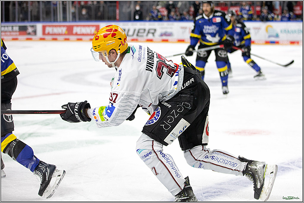 PENNY DEL; Koelner Haie- Fishtown Pinguins Bremerhaven; Koeln, 23.11.2021